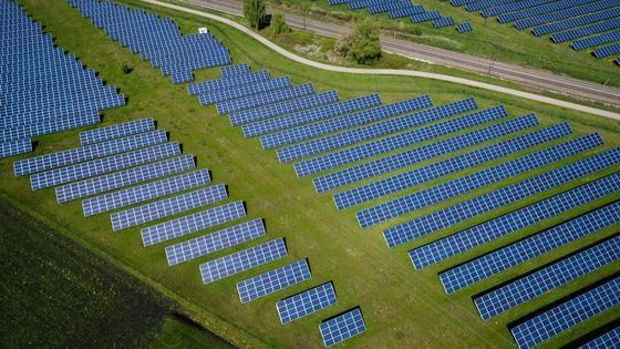 Uruguay y Solaria firman un acuerdo para desarrollar un campus de centros de datos de 500 MW con 350 MW solares